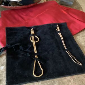 NWOT  Black  Velvet Jewelry Organizer (jewelry shown not included)